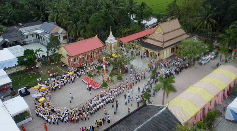 Ý nghĩa tâm linh và văn hóa của lễ dâng y 